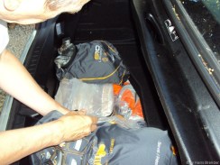 jetzt werden die Schlafsäcke  an der richtigen Stelle "gepresst".