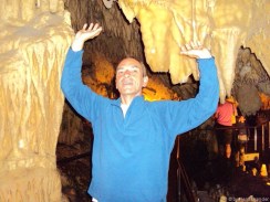 Hans kann es nicht mehr halten...